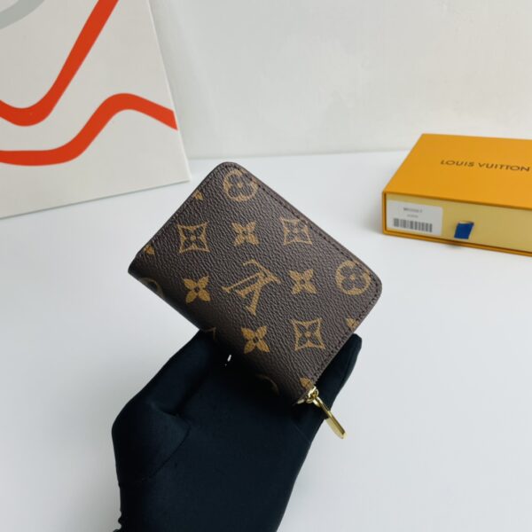 Louis Vuitton Zipped Coin Purse - Brown - Image 5