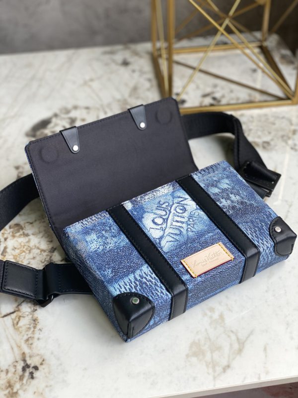 Louis Vuitton TRUNK Men's Messenger Shoulder Bag - Blue - Image 3