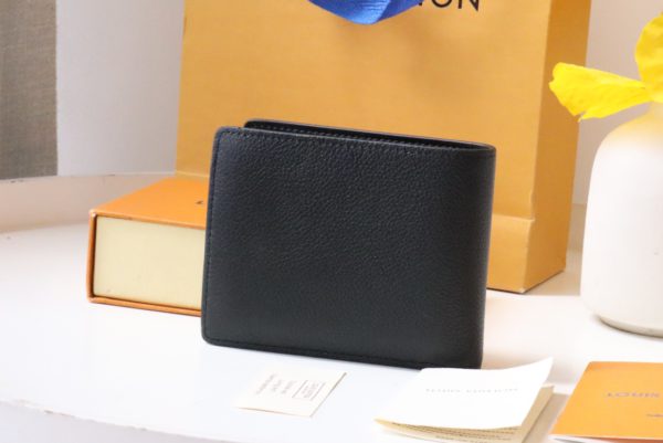 Louis Vuitton Aerogram Multiple Wallet - Black - Image 5