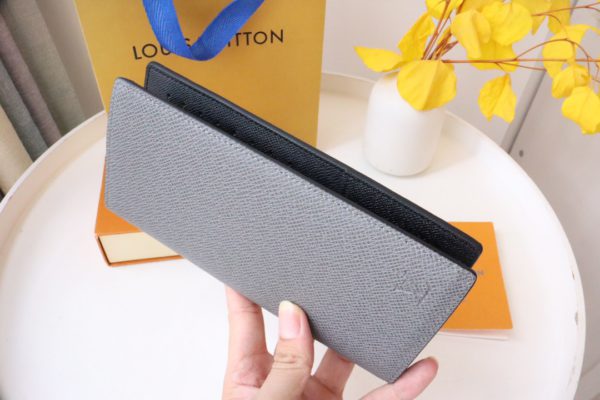 Louis Vuitton Brazza Wallet - Gray - Image 3