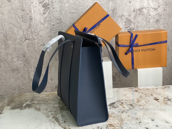 Louis Vuitton Aerogram Tote Bag - Blue - Image 5