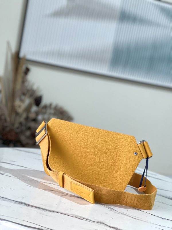 Louis Vuitton Takeoff Sling Aerogram Shoulder Bag - Yellow - Image 4