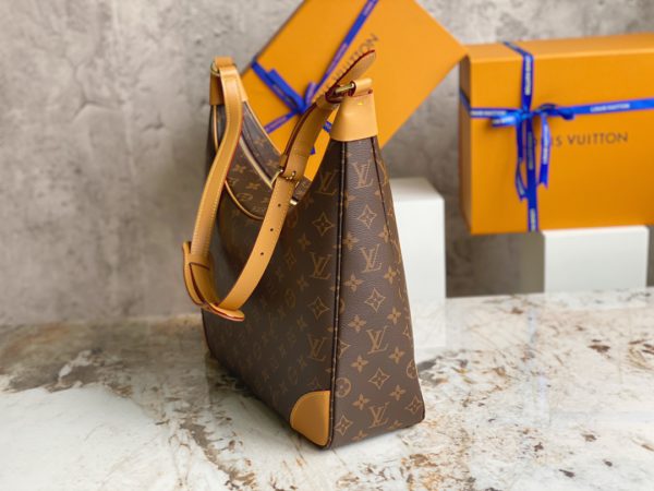 Louis Vuitton Boulogne Medieval Croissant Bag - Image 5