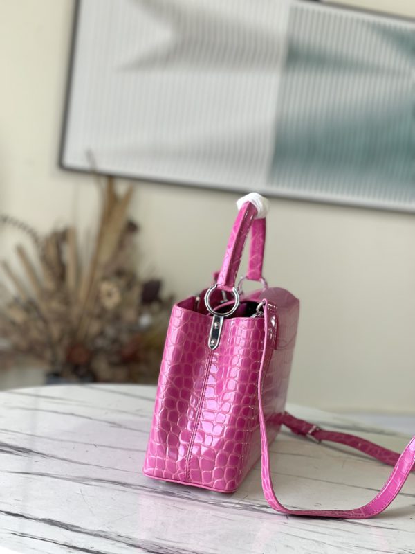 Louis Vuitton Precious Capucines Medium Handbag - Rose Red - Image 2