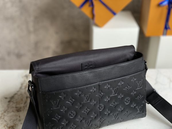 Louis Vuitton Sprinter Messenger Shoulder Crossbody Bag - Black - Image 2