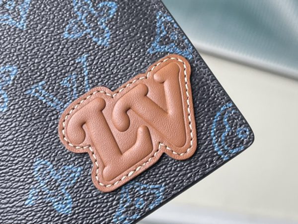 Louis Vuitton Blue Suit Clip Wallet - Image 3