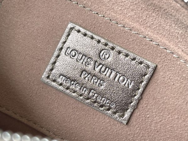 Louis Vuitton Vavin Chain Wallet - Pearl Gold - Image 4