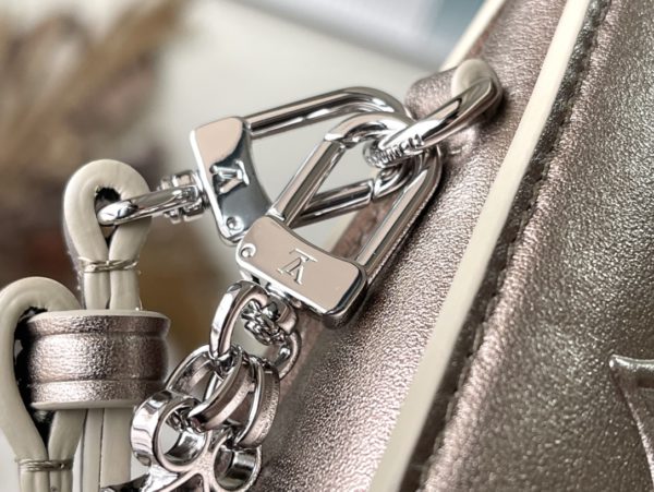 Louis Vuitton Vavin Chain Wallet - Pearl Gold - Image 3