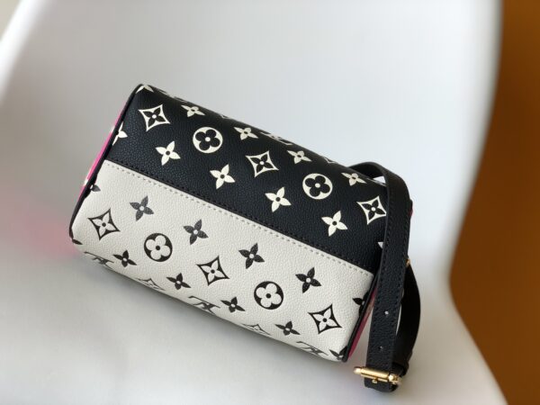 Louis Vuitton Bandoulière 20 Speedy Pillow Handbag - Black - Image 3