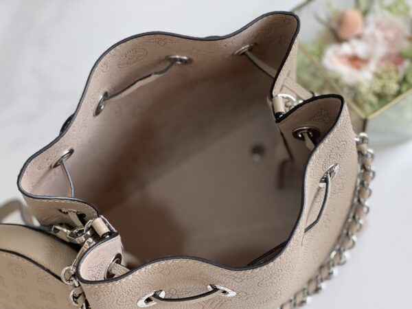Louis Vuitton Bella Bucket Bag - Cream - Image 2
