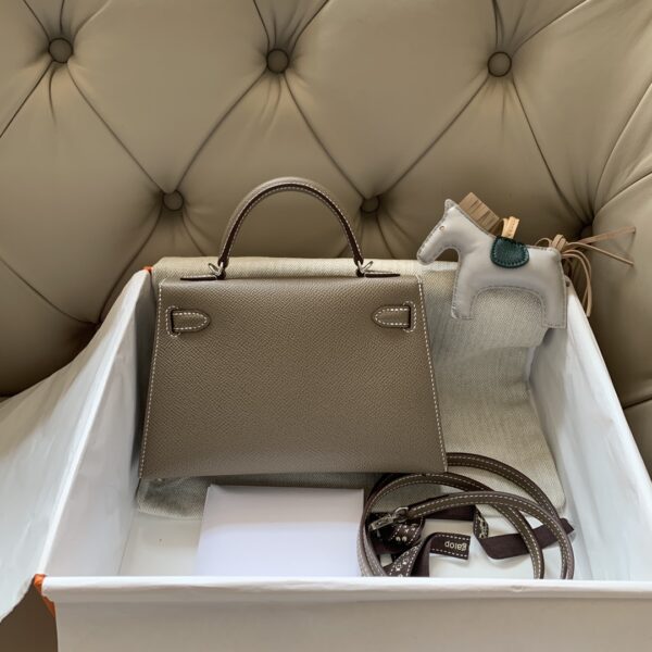 Hermes ck18 Mini 2nd Generation Handbag - Elephant Gray - Image 5
