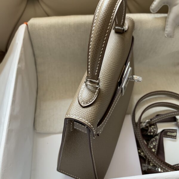 Hermes ck18 Mini 2nd Generation Handbag - Elephant Gray - Image 4