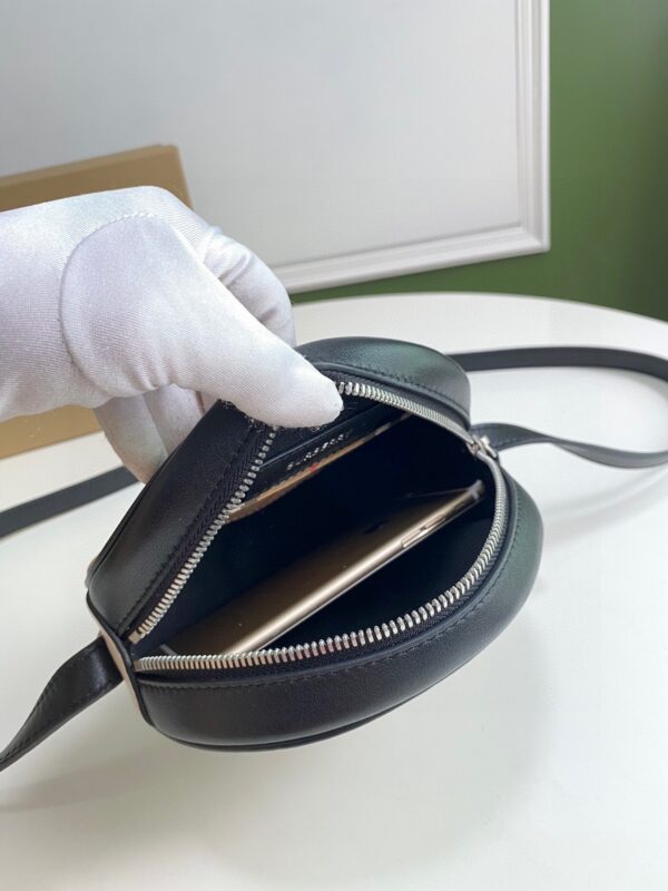 Burberry Graffiti Round Crossbody Bag - White - Image 3