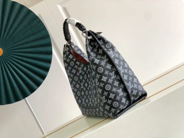 Louis Vuitton Carmel Hobo Tote Handbag - Black - Image 5
