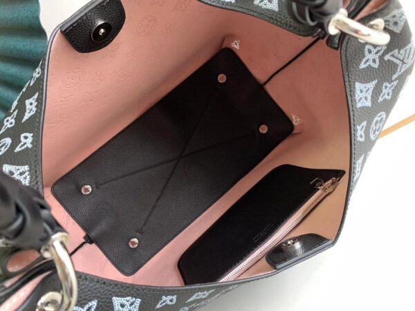 Louis Vuitton Carmel Hobo Tote Handbag - Black - Image 2