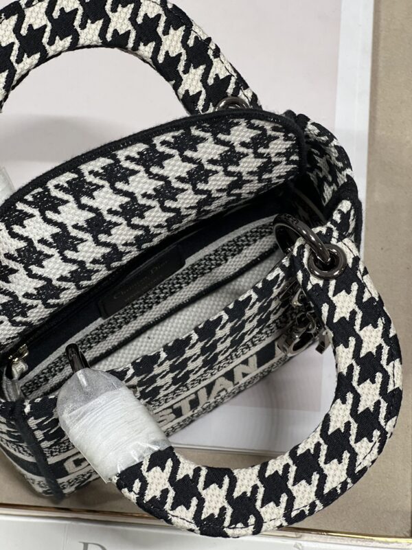 Dior Lᴀᴅʏ Embroidered Diana Bag - Houndstooth - Image 2