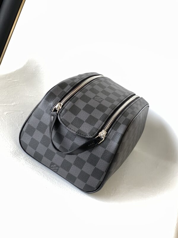 Louis Vuitton Oversized Wash Bag - Black - Image 4