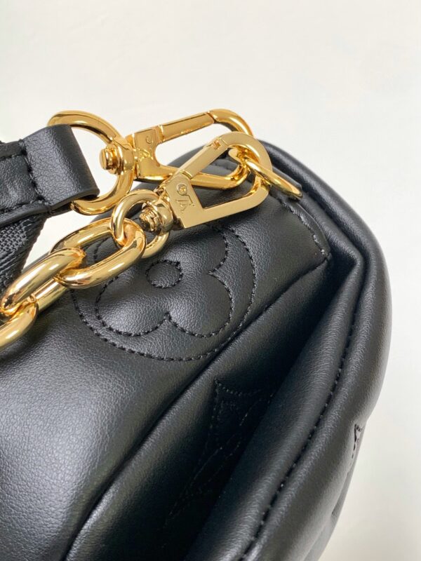Louis Vuitton Bubblegram Series Wallet on Strap Handbag - Black - Image 4