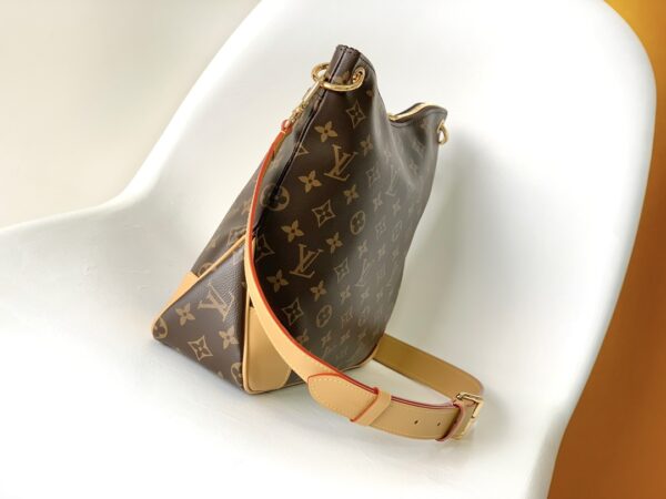 Louis Vuitton Odeon Small Monogram Canvas Handbag - Image 2
