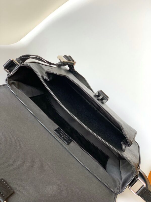 Louis Vuitton Taigarama Messenger Bag - Black - Image 2