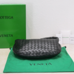 Bottega Veneta Women's Medium Jodie Handbag - Black - Image 5