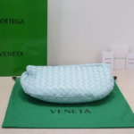 Bottega Veneta Women's Medium Jodie Handbag - SKy Blue - Image 4