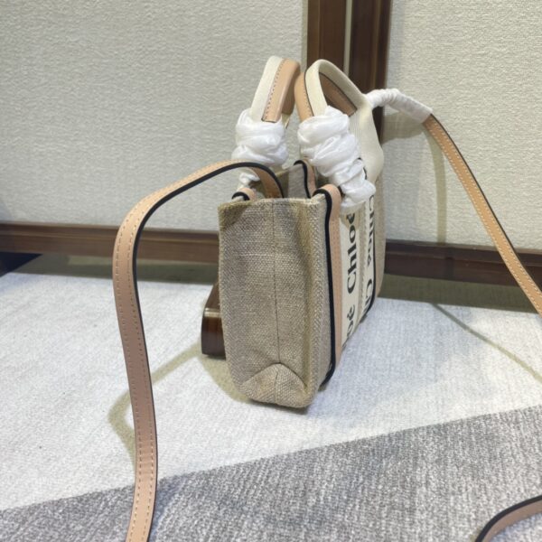 Chloe Woody Mini Shoulder Strap Tote Bag - Cream - Image 5